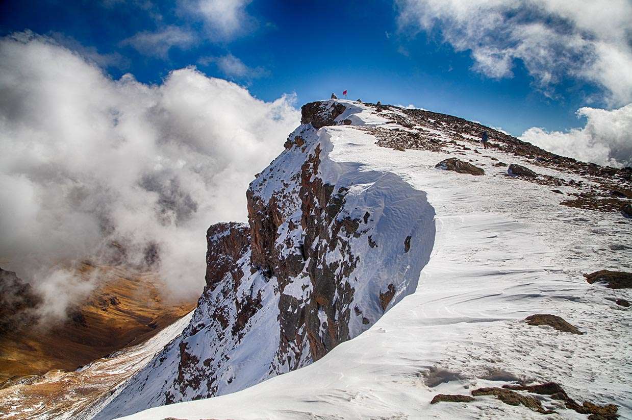Aragats Mountain, Hikining in Aragats Mountain